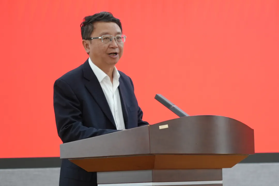 中企联在泰州召开2025全国企业文化 (国家能源泰州公司)现场会  李琨会长致辞